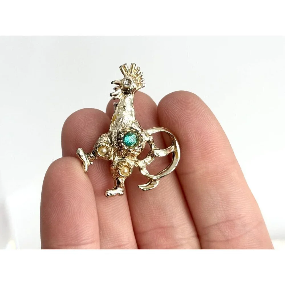 Rooster Figural Blue Rhinestoned Costume Jewelry Brooch | Lapel Pin